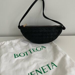 Bottega Veneta Nappa Intrecciato Half Moon Pouch On Strap